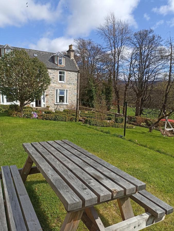 Abbeyfield B&B Dufftown Esterno foto